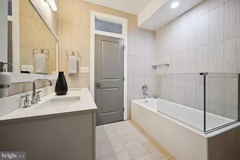 1143 5th St NE #1, Washington, DC 20002 photo 21