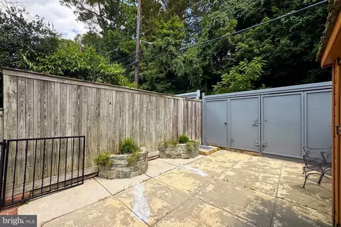 Exterior - 2011 37th St NW, Washington, DC 20007 photo 6 of 11
