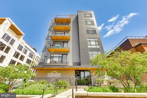 911 2nd St NE #103, Washington, DC 20002