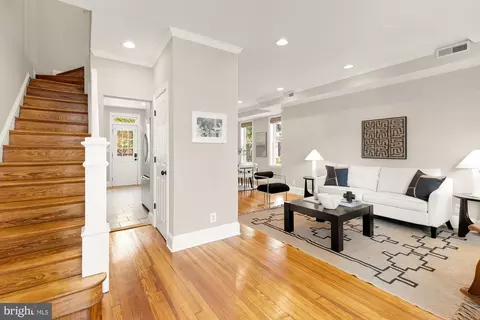 1012 10th St NE, Washington, DC 20002 photo 5