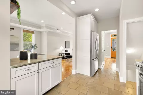 1012 10th St NE, Washington, DC 20002 photo 15