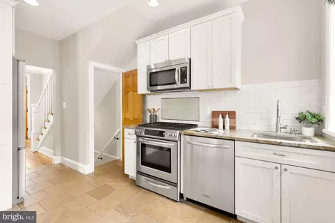 1012 10th St NE, Washington, DC 20002 photo 14