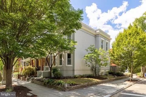 1012 10th St NE, Washington, DC 20002 photo 2