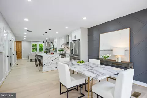 Dining - 1722 C St NE, Washington, DC 20002 photo 3 of 4