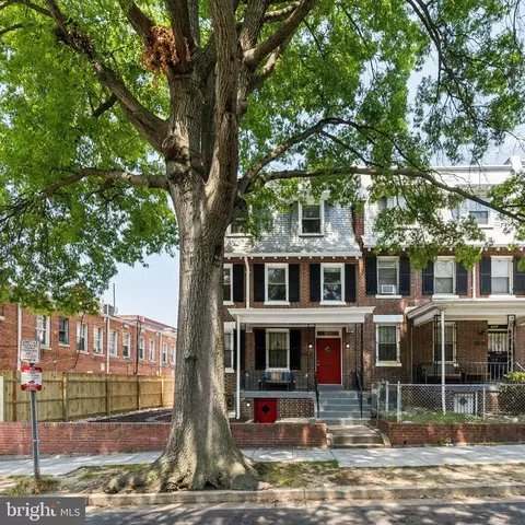 765 Quebec Pl NW, Washington, DC 20010