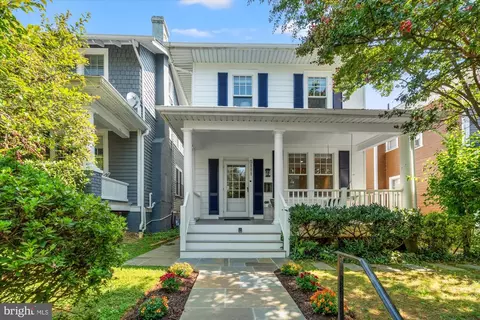 5111 41st St NW, Washington, DC 20016