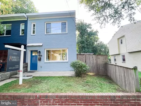 1323 49th St NE, Washington, DC 20019
