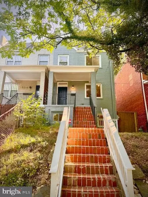 538 Oakwood St SE, Washington, DC 20032
