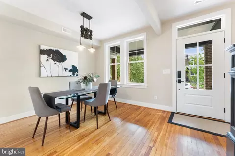 1740 D St SE, Washington, DC 20003 photo 5