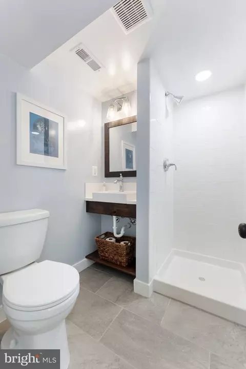 1740 D St SE, Washington, DC 20003 photo 35