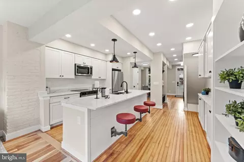 1740 D St SE, Washington, DC 20003 photo 13