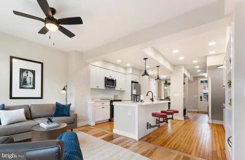 1740 D St SE, Washington, DC 20003 photo 14