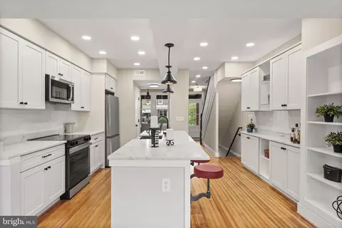 1740 D St SE, Washington, DC 20003 photo 12