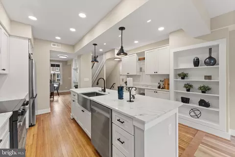 1740 D St SE, Washington, DC 20003 photo 11