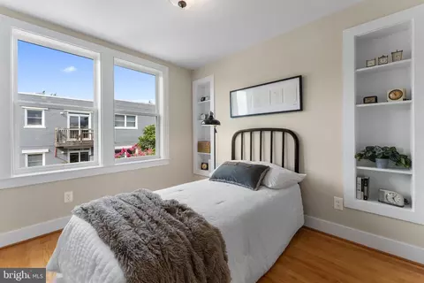 1740 D St SE, Washington, DC 20003 photo 30