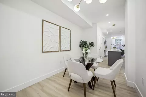Dining - 246 14th St SE, Washington, DC 20003 photo 3 of 3