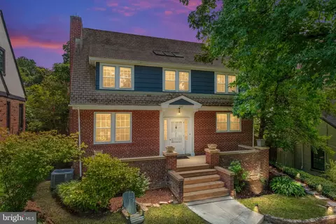 5341 28th St NW, Washington, DC 20015