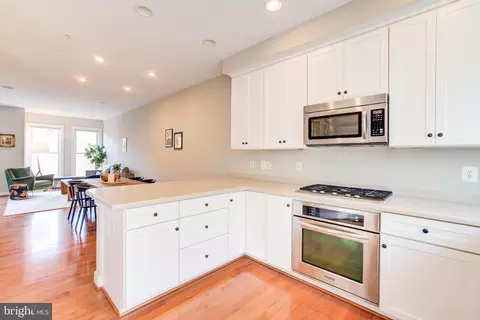911 4th St SE, Washington, DC 20003 photo 16
