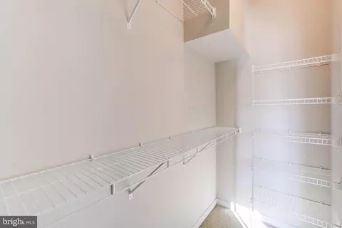 911 4th St SE, Washington, DC 20003 photo 28