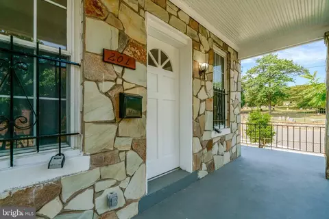 Exterior - 201 Douglas St NE, Washington, DC 20002 photo 3 of 10