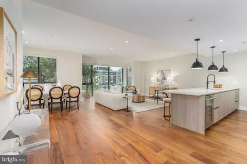 210 P St NW #3, Washington, DC 20001