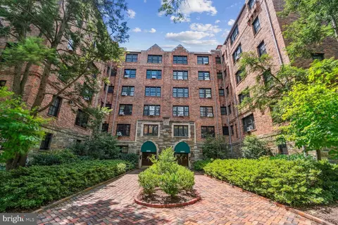 3900 Connecticut Ave NW #302-F, Washington, DC 20008