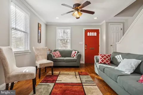 6114 Banks Pl NE, Washington, DC 20019