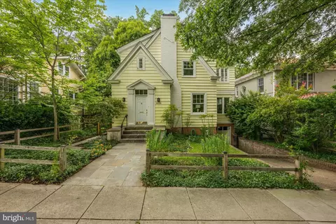 3235 Macomb St NW, Washington, DC 20008