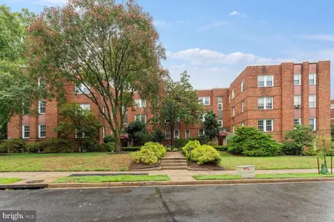 2803 Cortland Pl NW #208, Washington, DC 20008