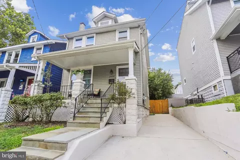 2602 30th St NE, Washington, DC 20018
