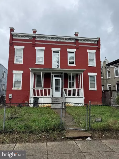 1126 Spring Rd NW, Washington, DC 20010
