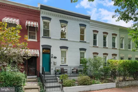 225 14th St NE, Washington, DC 20002
