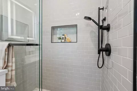 225 14th St NE, Washington, DC 20002 photo 25