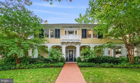 3432 Newark St NW, Washington, DC 20016