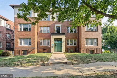 1218 Perry St NE #103, Washington, DC 20017