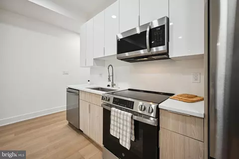1440 Harvard St NW #1, Washington, DC 20009 photo 11