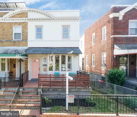 724 Somerset Pl NW, Washington, DC 20011