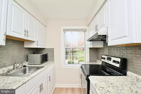 3922 Southern Ave SE #202, Washington, DC 20020