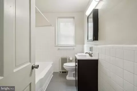 Bath - 2906 Naylor Rd SE #A-154, Washington, DC 20032 photo 1 of 1
