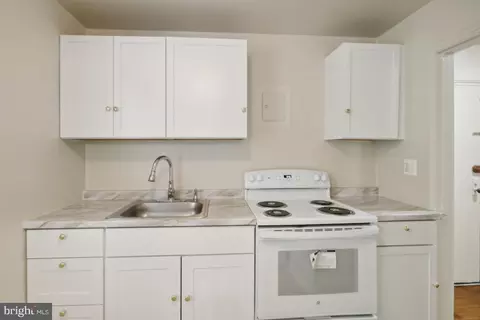 Kitchen - 2906 Naylor Rd SE #A-154, Washington, DC 20032 photo 2 of 2