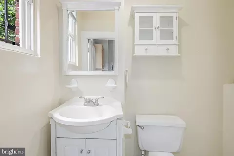 535 3rd St NE, Washington, DC 20002 photo 16