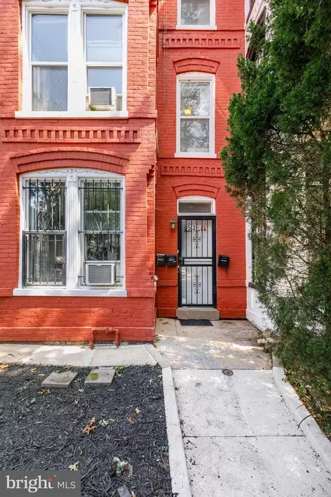 535 3rd St NE, Washington, DC 20002 photo 2