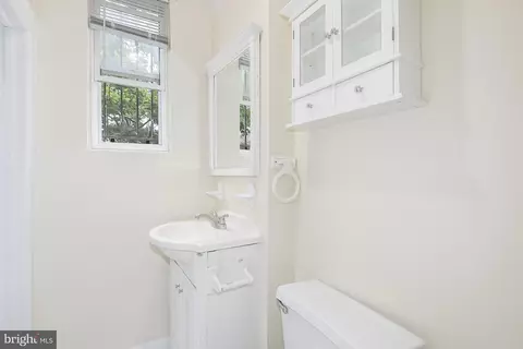 535 3rd St NE, Washington, DC 20002 photo 19