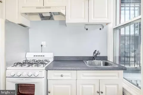 535 3rd St NE, Washington, DC 20002 photo 29