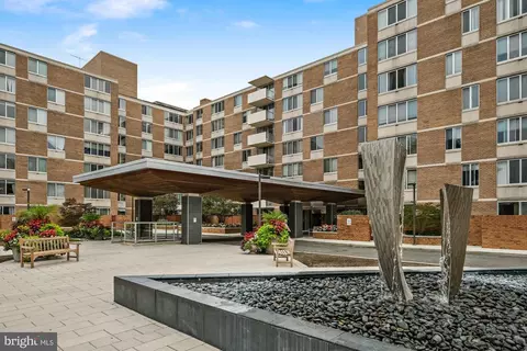 2939 Van Ness St NW #221, Washington, DC 20008