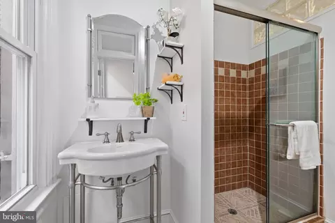 516 M St NE, Washington, DC 20002 photo 31