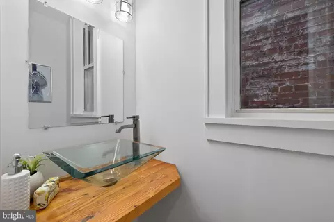516 M St NE, Washington, DC 20002 photo 17