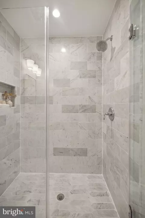 1716 37th St NW, Washington, DC 20007 photo 35