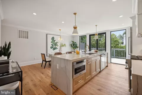 1716 37th St NW, Washington, DC 20007 photo 23