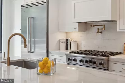 1716 37th St NW, Washington, DC 20007 photo 14